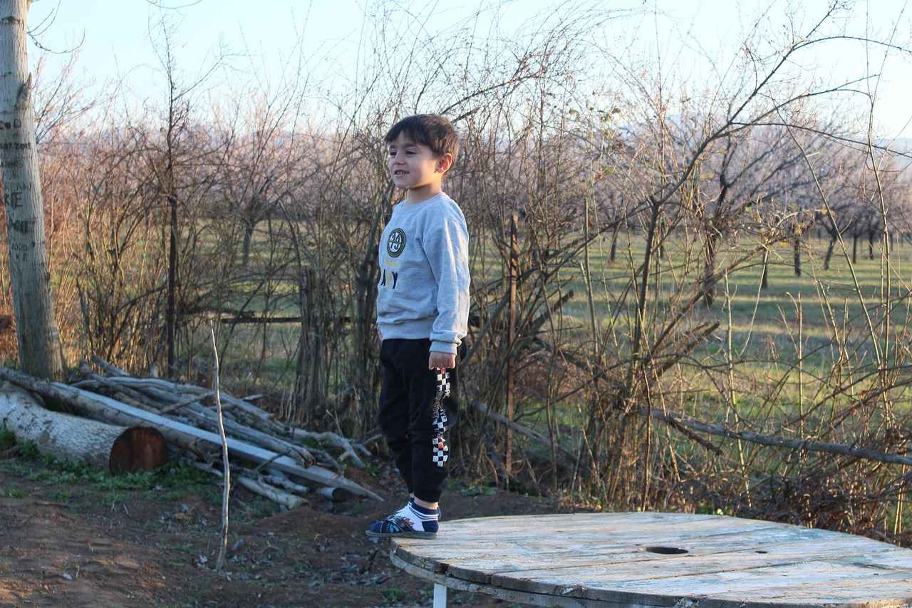 Kırtasiye Malzemeleri ile Yaratıcı Oyun Fikirleri